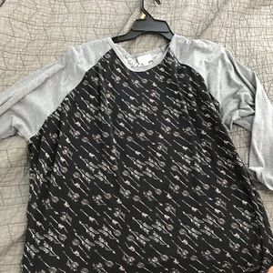 Lularoe Baseball Tee barely worn